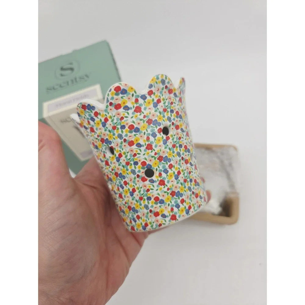 Scentsy Floral Fields Mini Wax Warmer With Bulb Multi Color Plug In Nightlight